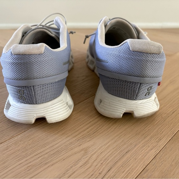 On Cloud 5 Womens Sz 9.5 Nimbus White Athletic Running Walking Shoes Sneakers - Picture 5 of 8